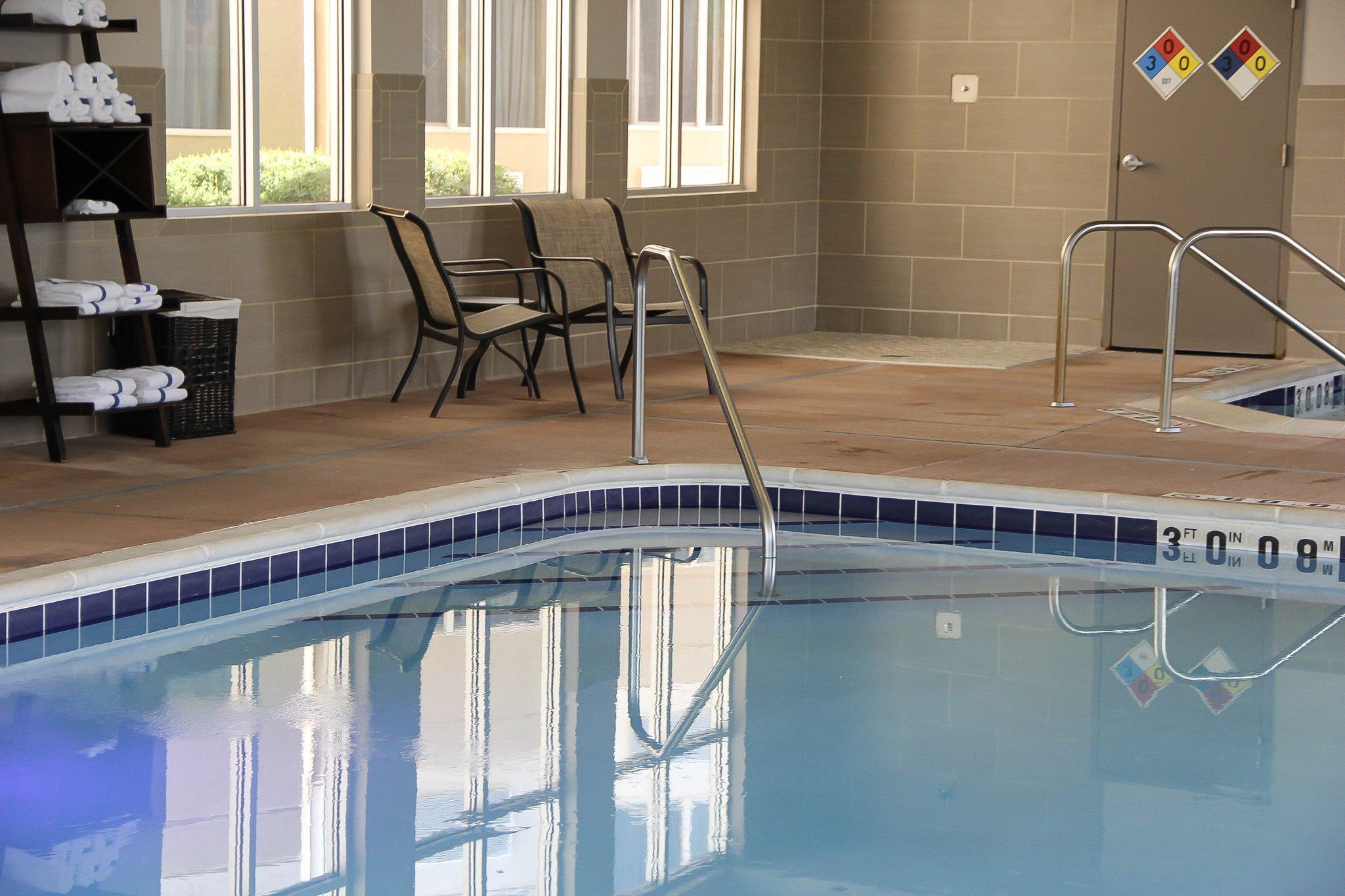 Holiday Inn Express & Suites Colorado Springs-Airport By Ihg Экстерьер фото