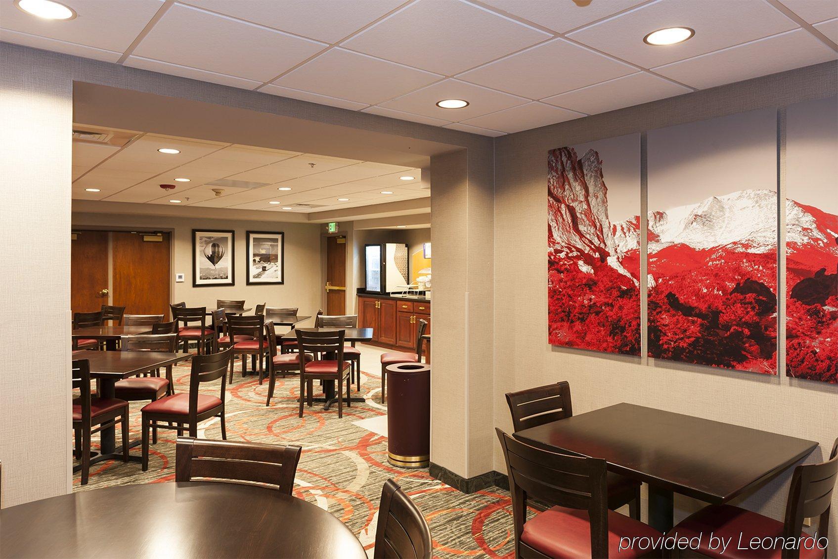 Holiday Inn Express & Suites Colorado Springs-Airport By Ihg Экстерьер фото