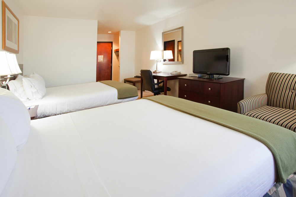 Holiday Inn Express & Suites Colorado Springs-Airport By Ihg Экстерьер фото