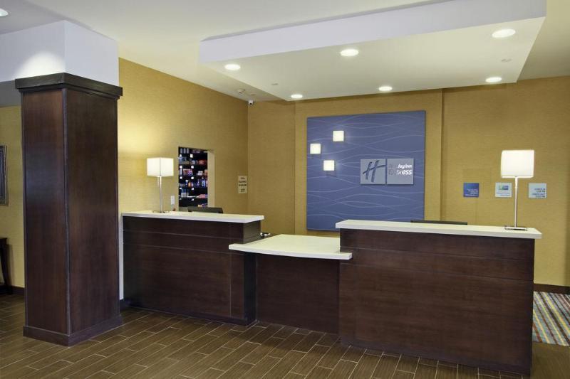 Holiday Inn Express & Suites Colorado Springs-Airport By Ihg Экстерьер фото