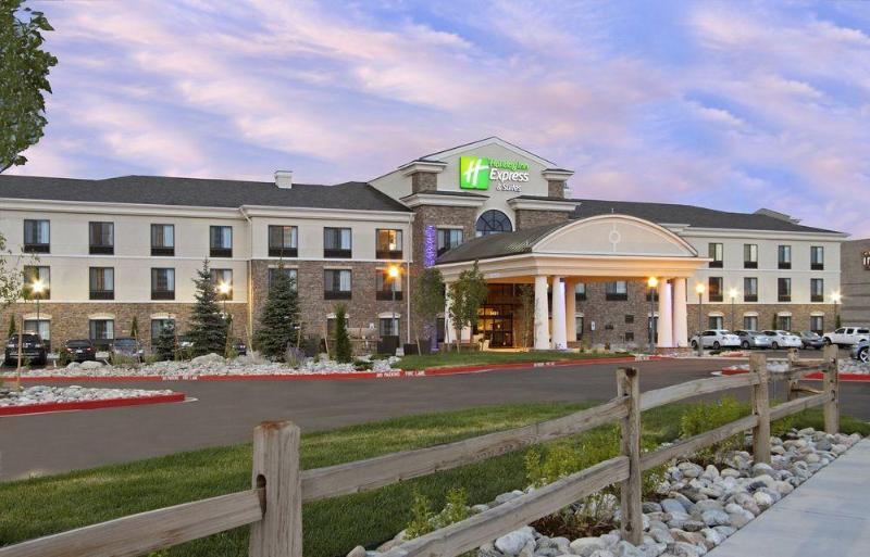 Holiday Inn Express & Suites Colorado Springs-Airport By Ihg Экстерьер фото